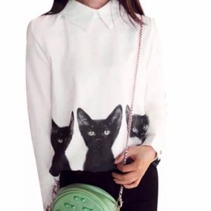 White long sleeve blouse with 3 cats Euc Sz M